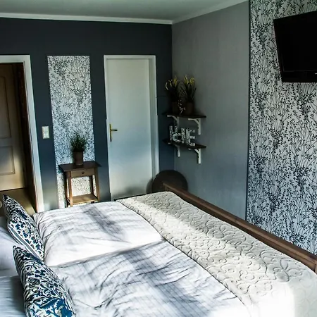 Gaestehaus Waldeck 그로스크메인